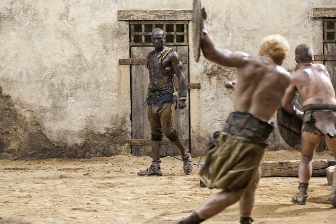 Spartacus - Sacramentum Gladiatorum - De la película - Peter Mensah