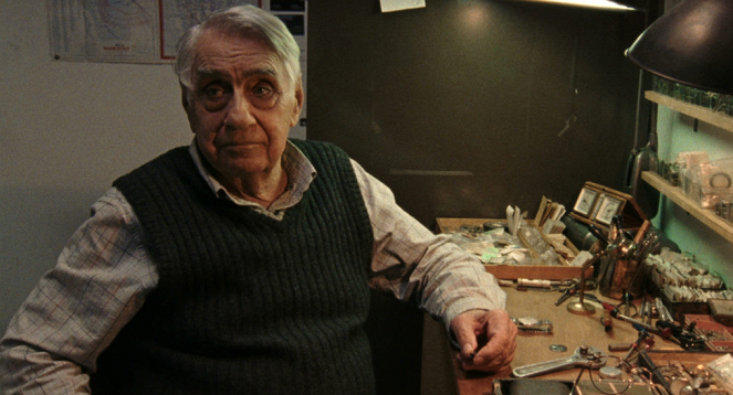 Person to Person - Filmfotos - Philip Baker Hall