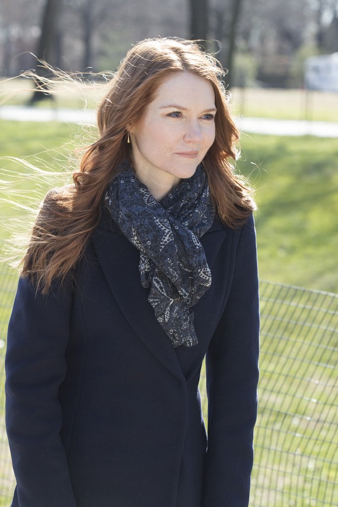 Scandal - Season 7 - Standing in the Sun - Photos - Darby Stanchfield