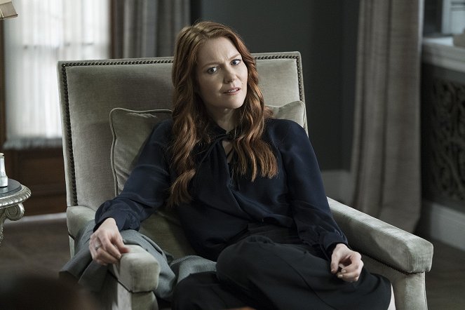 Scandal - Season 7 - Over a Cliff - Van film - Darby Stanchfield