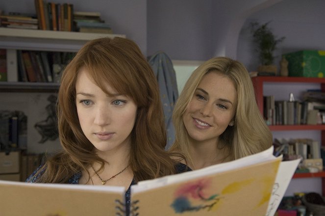 The Cabin in the Woods - Photos - Kristen Connolly, Anna Hutchison