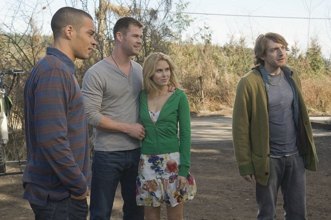 The Cabin in the Woods - Photos - Jesse Williams, Chris Hemsworth, Anna Hutchison, Fran Kranz