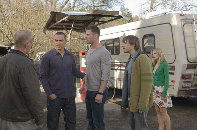 A Casa na Floresta - De filmes - Jesse Williams, Chris Hemsworth, Fran Kranz, Anna Hutchison