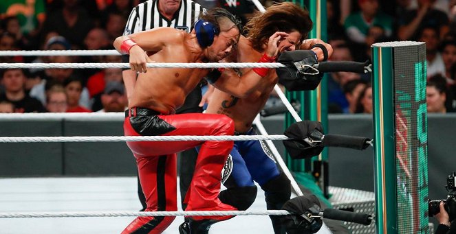 WWE Money in the Bank - Van film - Shinsuke Nakamura, Allen Jones