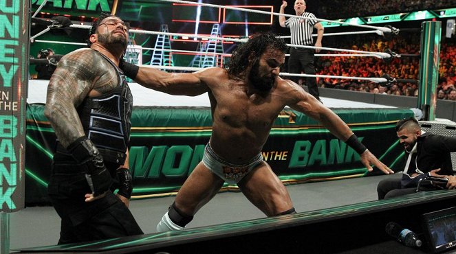 WWE Money in the Bank - Film - Joe Anoa'i, Yuvraj Dhesi
