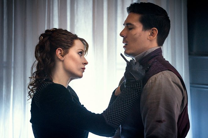 Into the Badlands - Chapter XXIII: Dragonfly's Last Dance - Photos - Emily Beecham, Lewis Tan