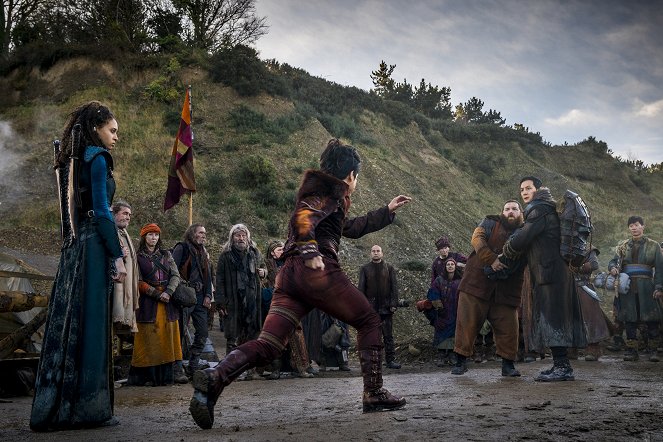 Into the Badlands - Chapter XXIV: Leopard Catches Cloud - Photos - Ella-Rae Smith, Nick Frost, Daniel Wu Yin-cho