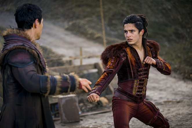 Into the Badlands - Chapter XXIV: Leopard Catches Cloud - Do filme - Aramis Knight