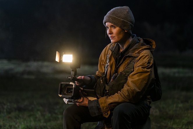 Fear the Walking Dead - Senki sem ment el - Filmfotók - Maggie Grace