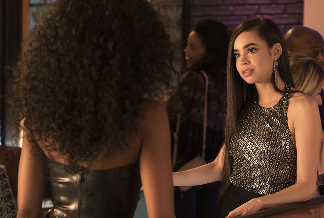 Famous in Love - L'Inconnu dans la maison - Film - Sofia Carson