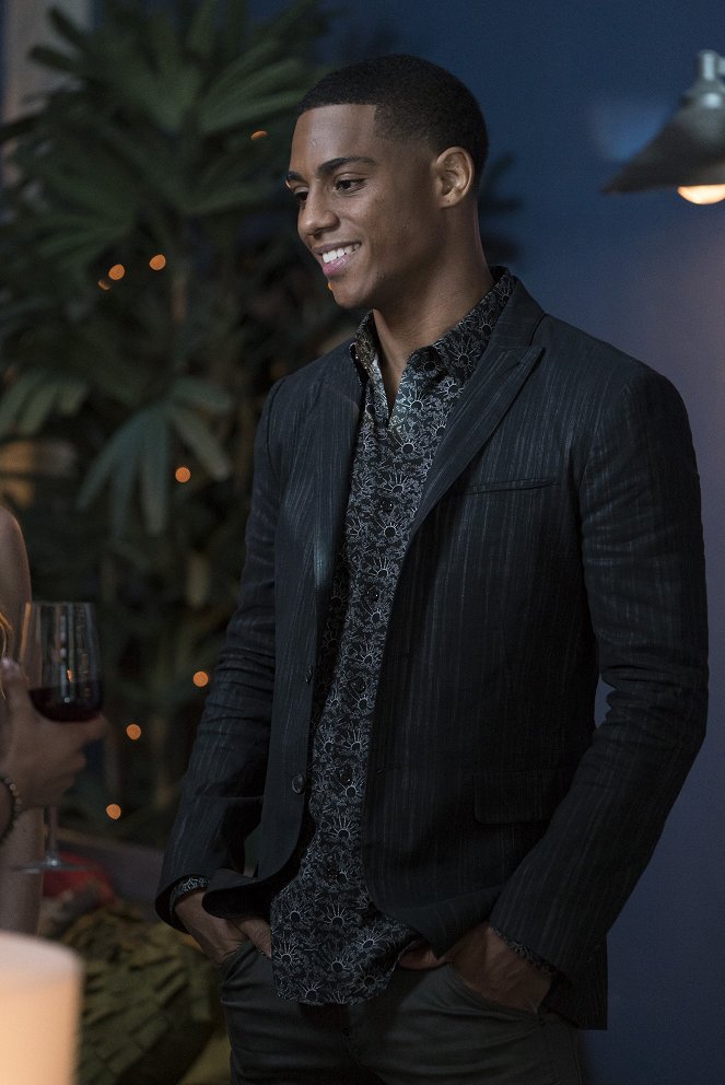 Famous in Love - Die Oscar-Party - Filmfotos - Keith Powers