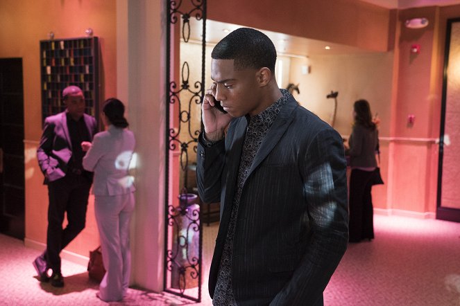 Famous in Love - The Good, the Bad and the Crazy - Van film - Keith Powers