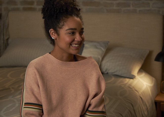 The Bold Type - Rose Colored Glasses - Filmfotók - Aisha Dee