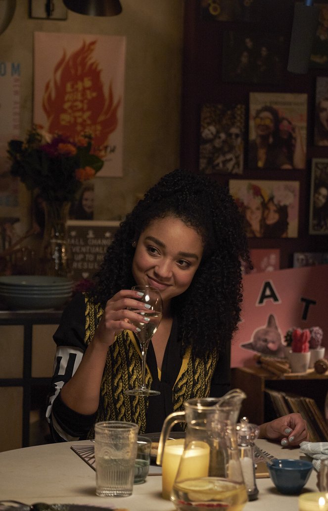 The Bold Type - Rose Colored Glasses - Filmfotók - Aisha Dee