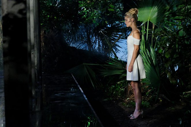 Cloak & Dagger - Stained Glass - Photos - Olivia Holt
