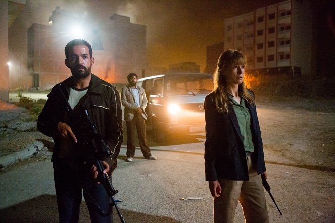 Beirut - Z filmu - Rosamund Pike