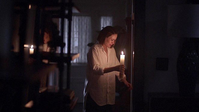 American Horror Story - Cult - Don't Be Afraid of The Dark - De la película - Sarah Paulson