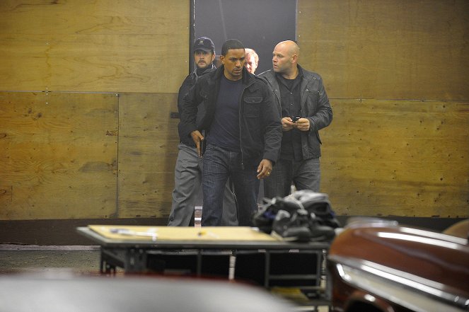 Breakout Kings - There Are Rules - Photos - Laz Alonso, Domenick Lombardozzi