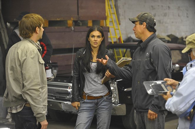 Breakout Kings - There Are Rules - Do filme - Serinda Swan