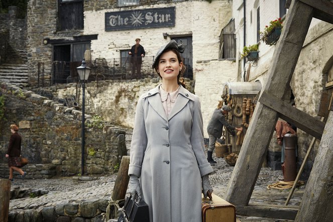 The Guernsey Literary and Potato Peel Pie Society - Photos - Lily James