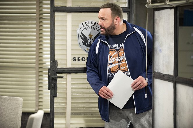 Kevin Can Wait - Business Unusual - Photos - Kevin James
