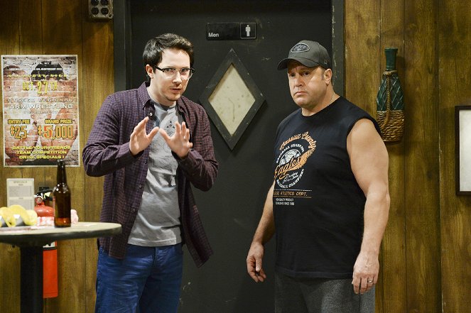 Kevin Can Wait - The Owl - Photos - Ryan Cartwright, Kevin James
