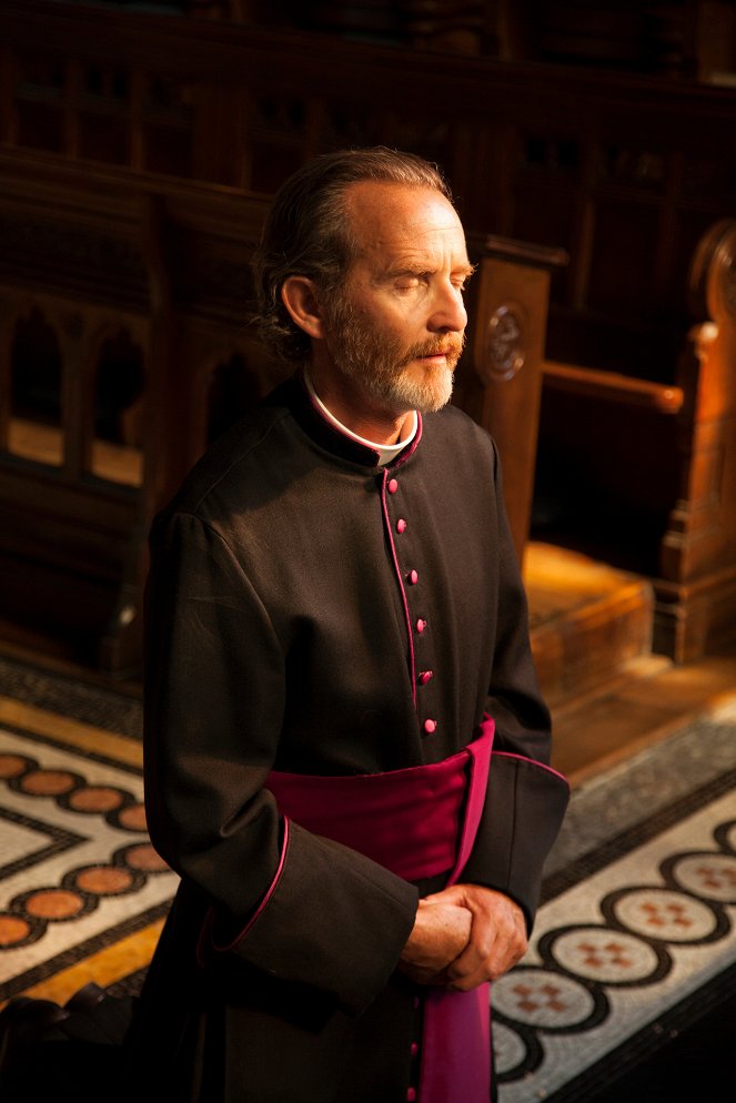 Father Brown - Season 2 - The Mysteries of the Rosary - Photos - Anton Lesser