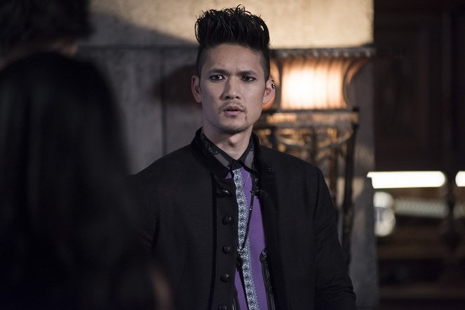 Shadowhunters: The Mortal Instruments - Salt in the Wound - Photos - Harry Shum Jr.