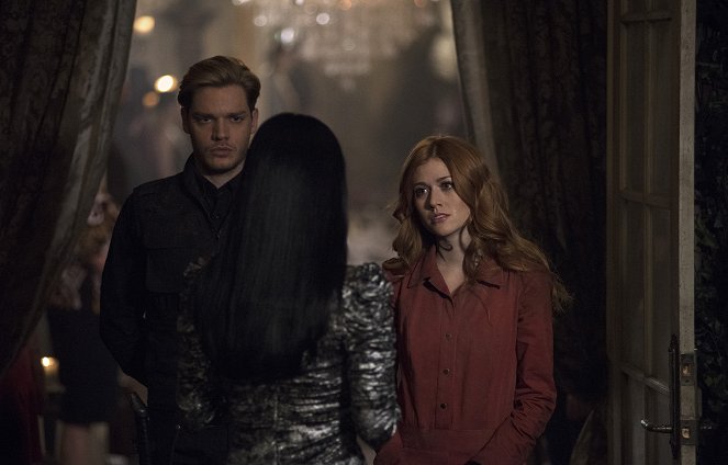 Shadowhunters: The Mortal Instruments - Erchomai - Filmfotos - Dominic Sherwood, Katherine McNamara