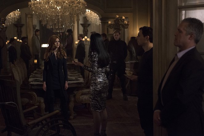 Shadowhunters: The Mortal Instruments - Season 3 - Erchomai - Photos