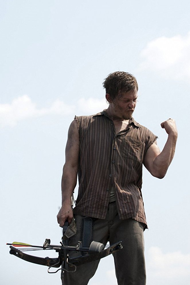 The Walking Dead - What Lies Ahead - Van de set - Norman Reedus