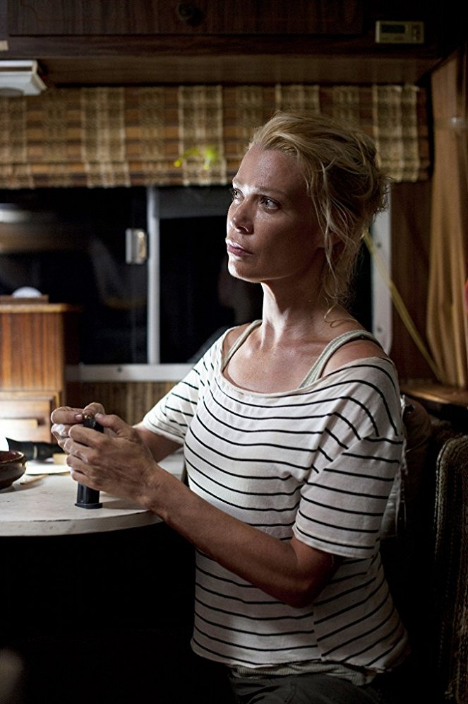 The Walking Dead - Save the Last One - Photos - Laurie Holden