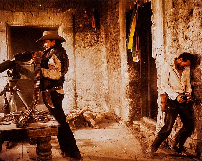 The Wild Bunch - Sie kannten kein Gesetz - Filmfotos - Ben Johnson, Warren Oates