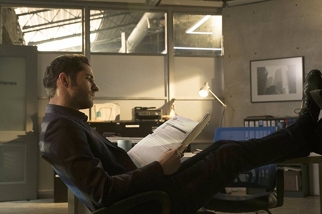 Lucifer - Season 3 - Mr. and Mrs. Mazikeen Smith - Photos