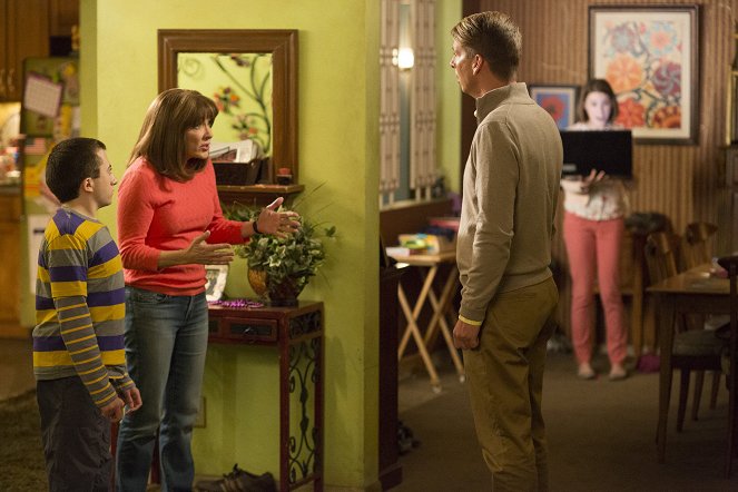 The Middle - Bat Out of Heck - Photos - Atticus Shaffer, Patricia Heaton, Jack McBrayer