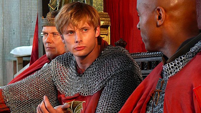 Merlin - Season 1 - Excalibur - Photos - Anthony Head, Bradley James