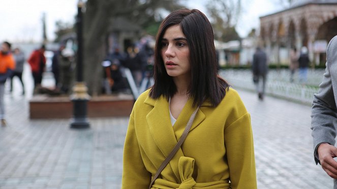Adı: Zehra - Episode 2 - Filmfotók - Zeynep Çamcı