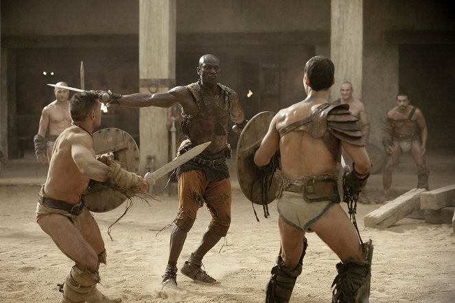 Spartacus - Blood and Sand - Shadow Games - Photos - Peter Mensah