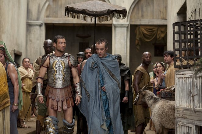 Spartacus - Coisas delicadas - Do filme - Peter Mensah, Andy Whitfield, John Hannah