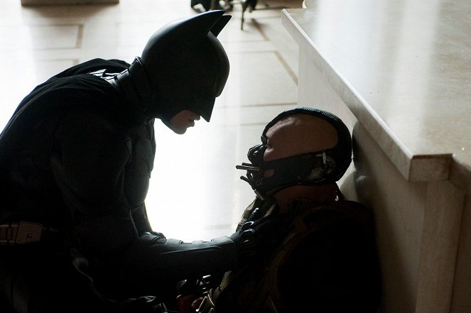 A sötét lovag - Felemelkedés - Filmfotók - Christian Bale, Tom Hardy