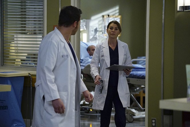 Grey's Anatomy - Die jungen Ärzte - Schlagabtausch - Filmfotos - Ellen Pompeo