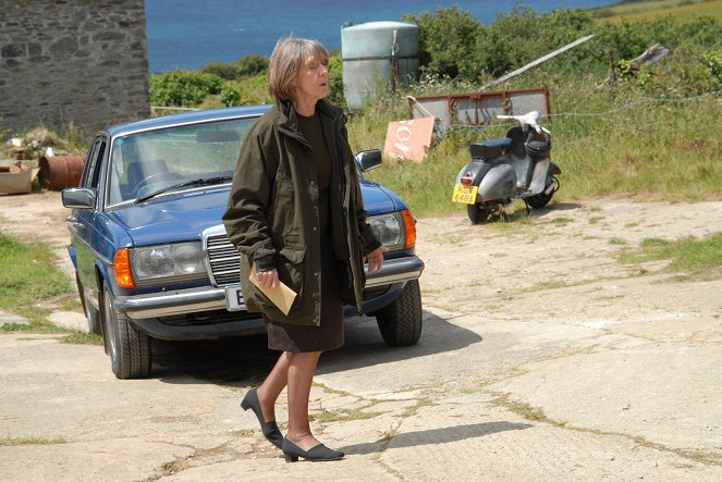 Doc Martin - Macskák és cápák - Filmfotók - Eileen Atkins