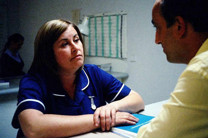 The Be All and End All - Do filme - Liza Tarbuck