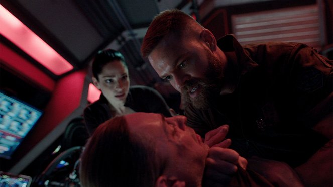 The Expanse - Intransigence - Photos - Wes Chatham