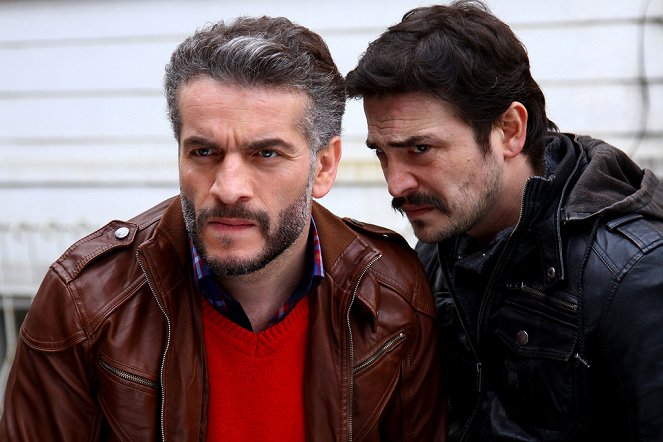 Kardeş Payı - Season 1 - Hirsiz Var - De la película