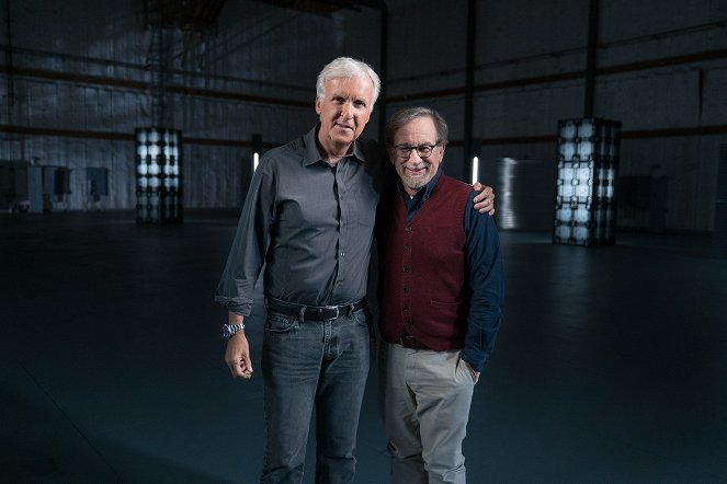 James Cameron's Story of Science Fiction - Alien Life - Photos - James Cameron, Steven Spielberg