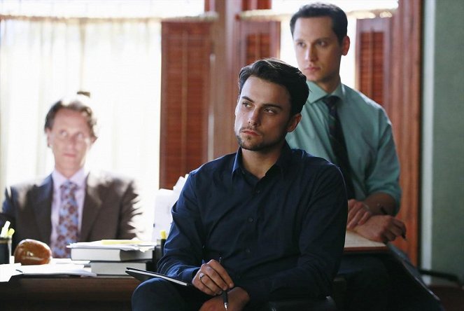 How to Get Away with Murder - Season 1 - It's All Her Fault - Photos - Jack Falahee