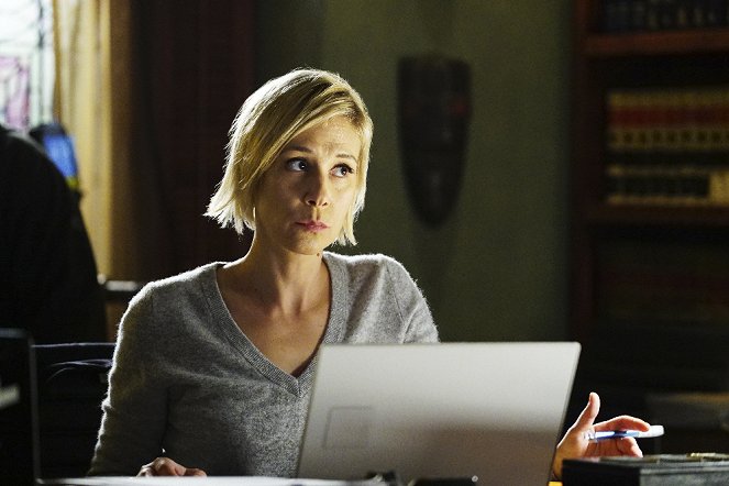 How to Get Away with Murder - No More Blood - Van film - Liza Weil