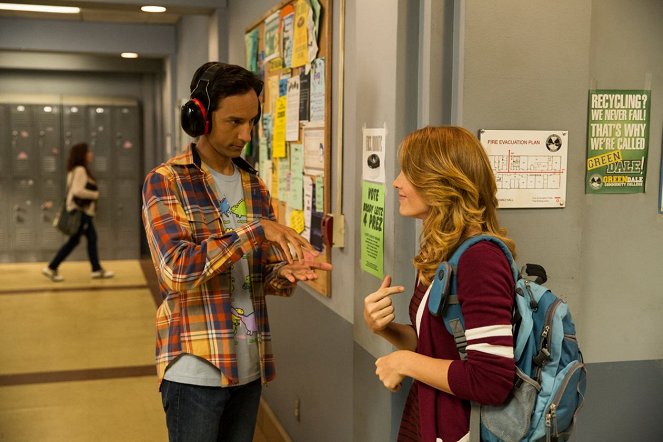 Community - Analysis of Cork-Based Networking - Photos - Danny Pudi, Katie Leclerc