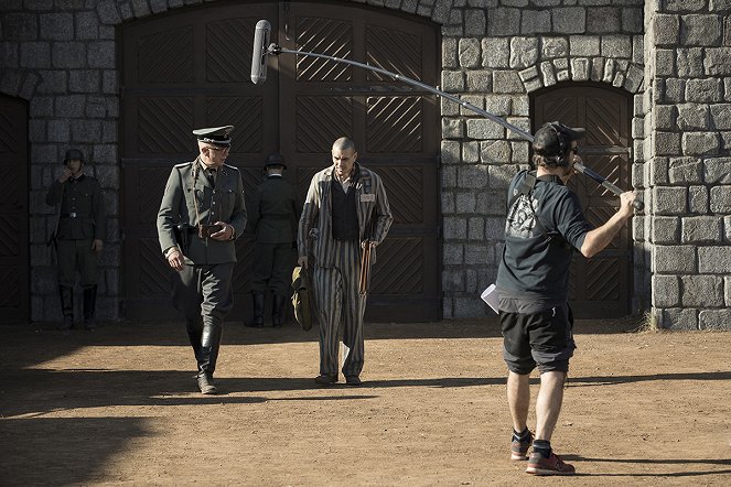 Fotograf z Mauthausenu - Z natáčení - Mario Casas